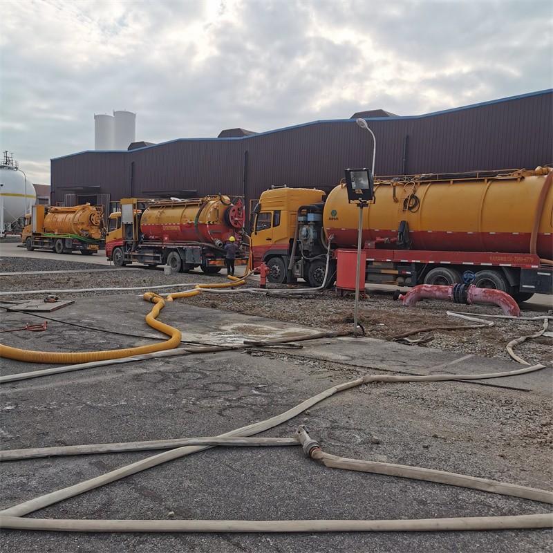 古塔污水池清理