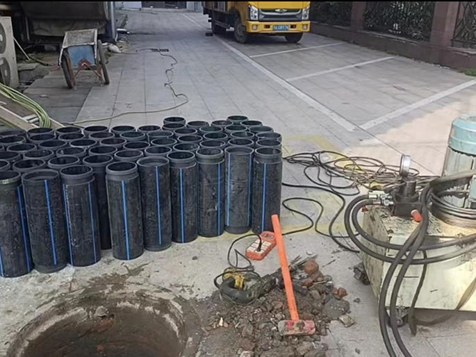 古塔PE置换管厂家 DN315置换管 非开挖管短管置换